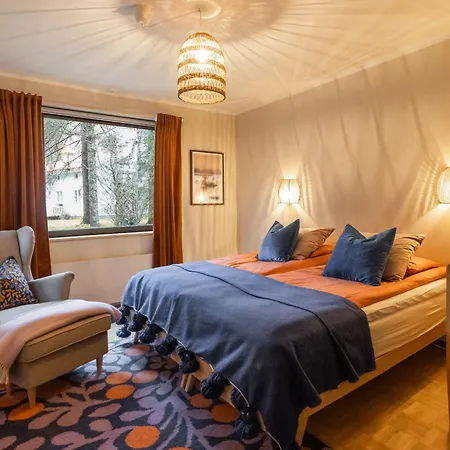 Amara & Private * Рованиеми