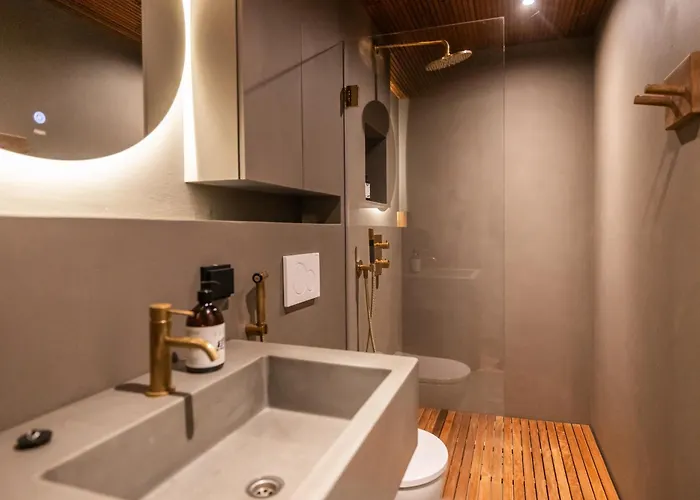 Amara & Private * רובניימי